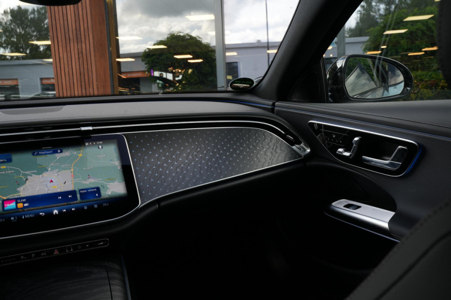 Mercedes-Benz E-Klasse 300 e Business Solution AMG Panoramadak DIGITAL LIGHT 360 Camera Adapt. Cruise Memory Trekhaak