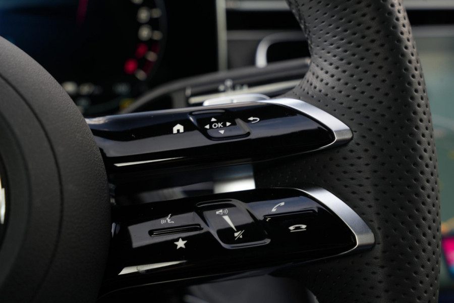 Mercedes-Benz E-Klasse 300 e Business Solution AMG Panoramadak DIGITAL LIGHT 360 Camera Adapt. Cruise Memory Trekhaak