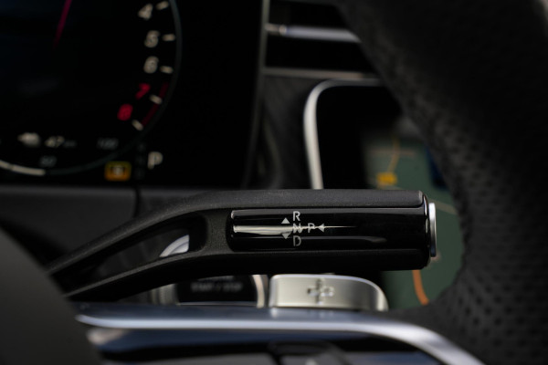 Mercedes-Benz E-Klasse 300 e Business Solution AMG Panoramadak DIGITAL LIGHT 360 Camera Adapt. Cruise Memory Trekhaak