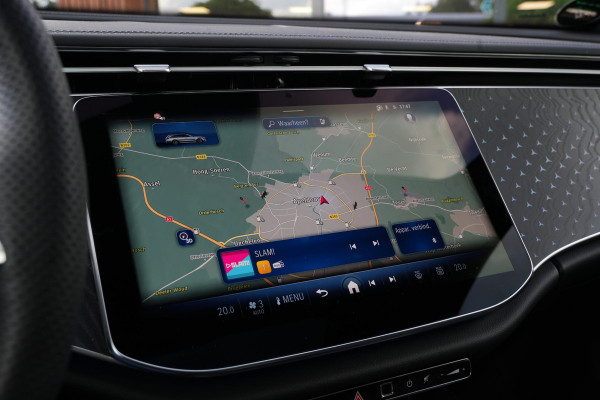 Mercedes-Benz E-Klasse 300 e Business Solution AMG Panoramadak DIGITAL LIGHT 360 Camera Adapt. Cruise Memory Trekhaak