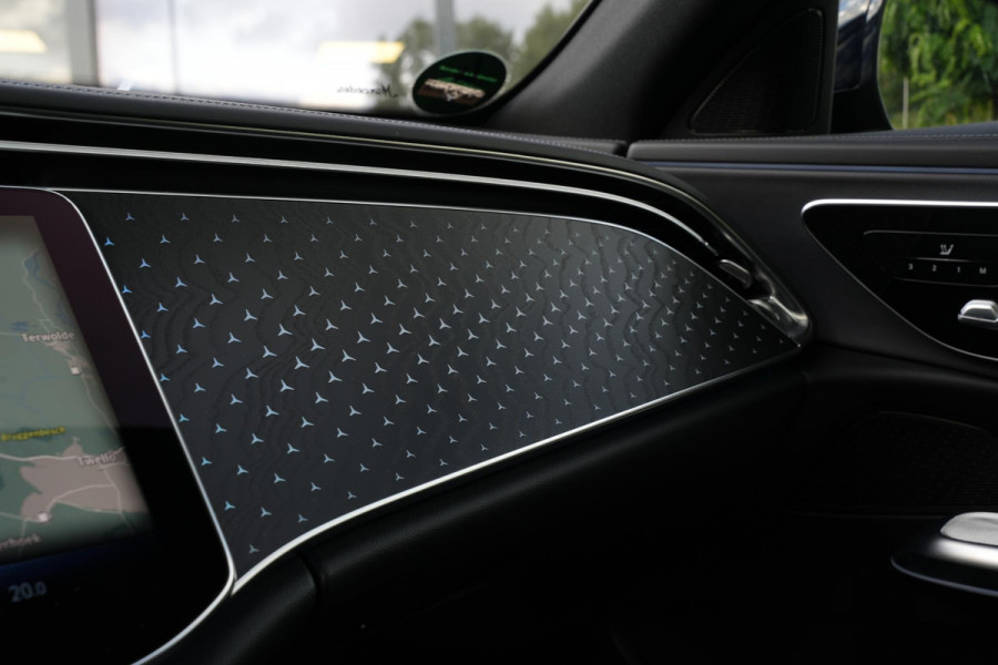 Mercedes-Benz E-Klasse 300 e Business Solution AMG Panoramadak DIGITAL LIGHT 360 Camera Adapt. Cruise Memory Trekhaak