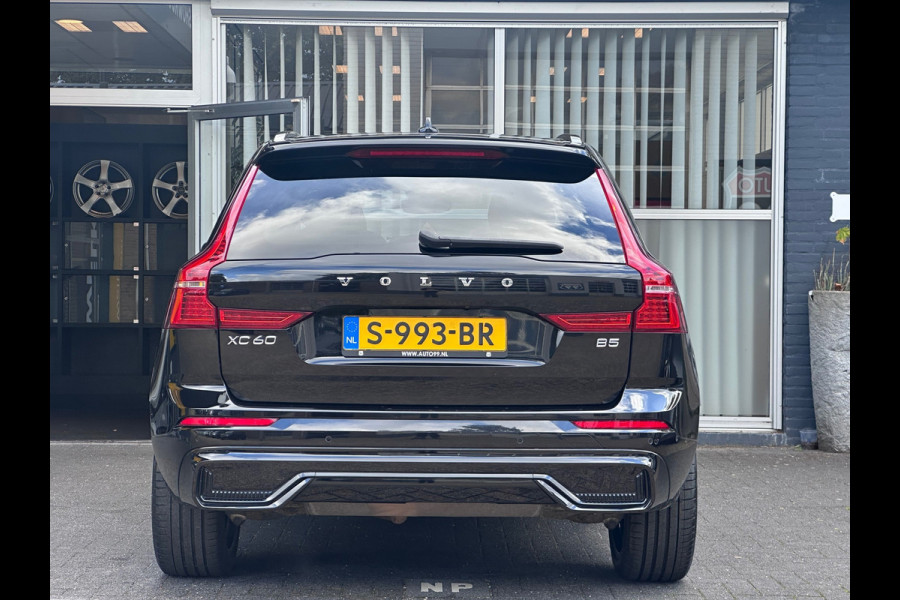 Volvo XC60 B5 Ultimate Dark ORG NL / HK AUDIO / MEMORY / PANO / LANE / NAP