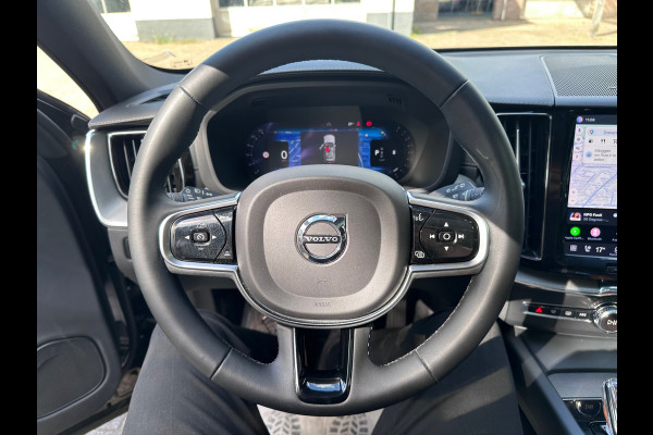 Volvo XC60 B5 Ultimate Dark ORG NL / HK AUDIO / MEMORY / PANO / LANE / NAP