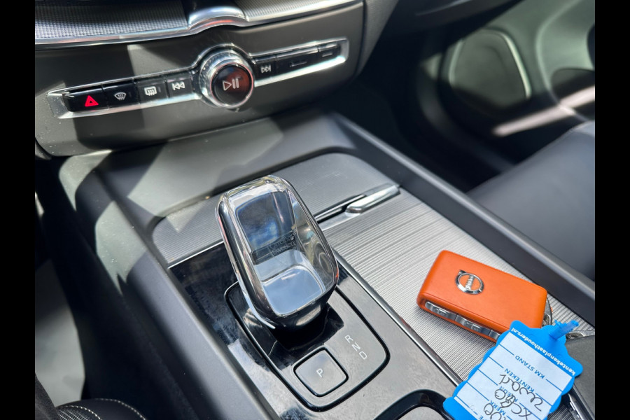 Volvo XC60 B5 Ultimate Dark ORG NL / HK AUDIO / MEMORY / PANO / LANE / NAP
