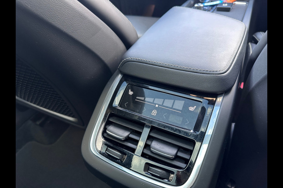 Volvo XC60 B5 Ultimate Dark ORG NL / HK AUDIO / MEMORY / PANO / LANE / NAP