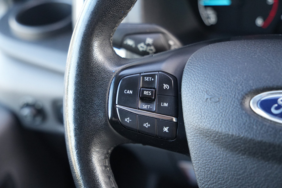 Ford Transit 350 2.0 TDCI L3H2 Limited DC 185pk 5 Zits - 2x Schuif - Trekhaak - Cruise - Camera - Bi Xenon - Carplay/Android - Rijklaar