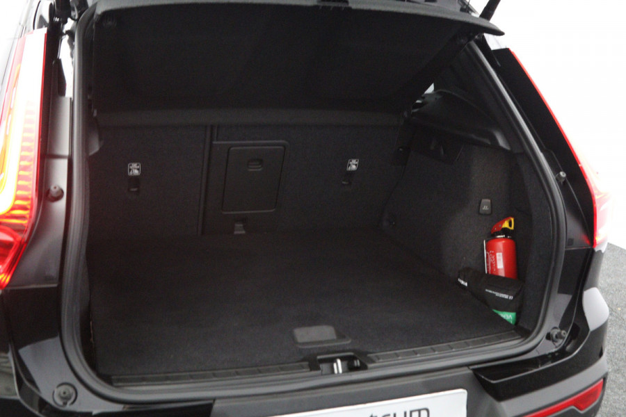 Volvo XC40 1.5 T4 Recharge 230 PK Inscription Expression PHEV, Panoramadak, Leder, Trekhaak, Adap. Cruise Control