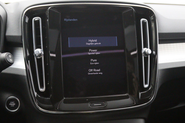 Volvo XC40 1.5 T4 Recharge 230 PK Inscription Expression PHEV, Panoramadak, Leder, Trekhaak, Adap. Cruise Control