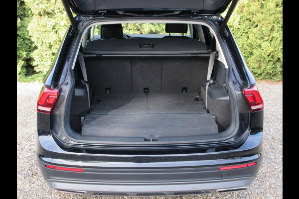 Volkswagen Tiguan Allspace 1.5 TSI Comfortline Business * 7persoons * Trekhaak *