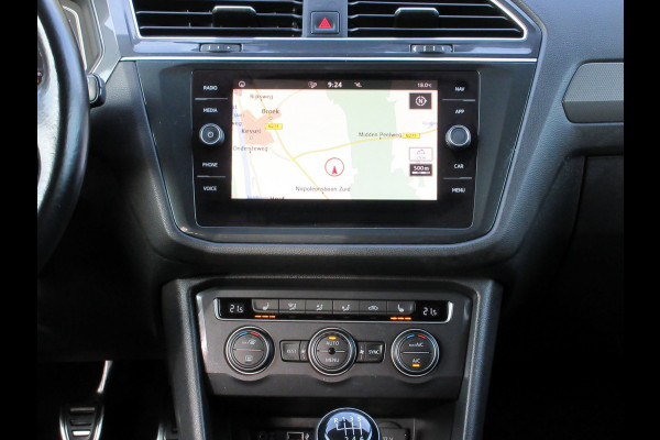 Volkswagen Tiguan Allspace 1.5 TSI Comfortline Business * 7persoons * Trekhaak *