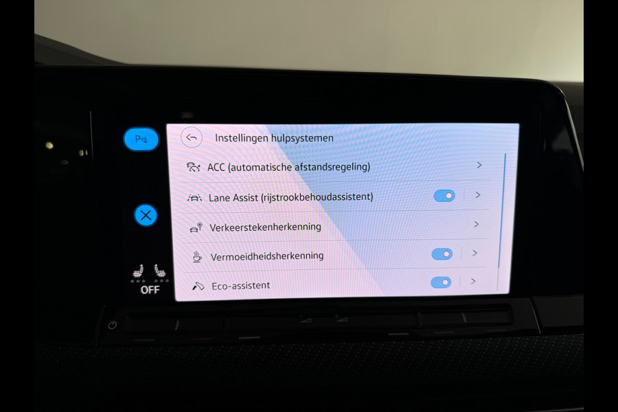 Volkswagen Golf 1.5 eTSI R-Line Pano|Sfeer|Camera|CarPlay