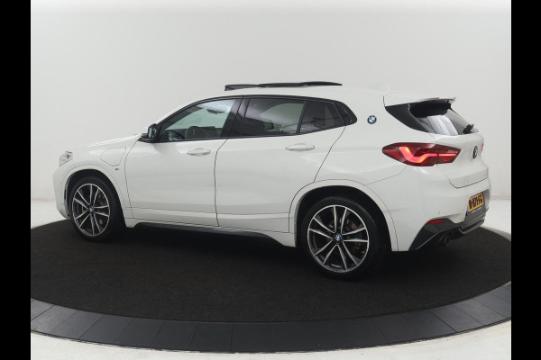 BMW X2 xDrive25e High Executive | Pano-Dak | Stoelverwarming | LED | Navigatie |