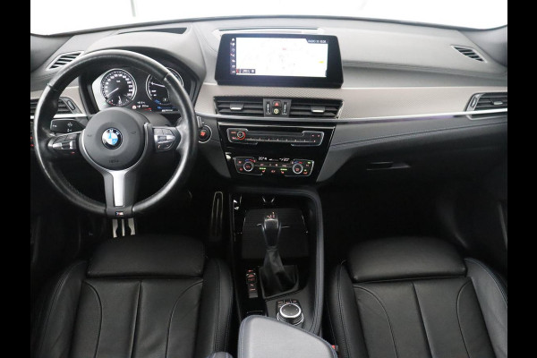 BMW X2 xDrive25e High Executive | Pano-Dak | Stoelverwarming | LED | Navigatie |