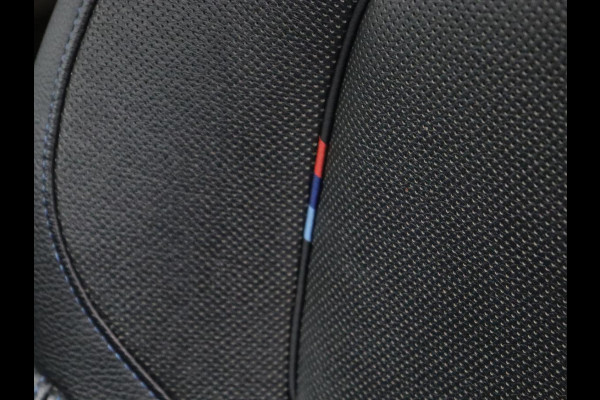 BMW X2 xDrive25e High Executive | Pano-Dak | Stoelverwarming | LED | Navigatie |