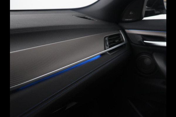 BMW X2 xDrive25e High Executive | Pano-Dak | Stoelverwarming | LED | Navigatie |