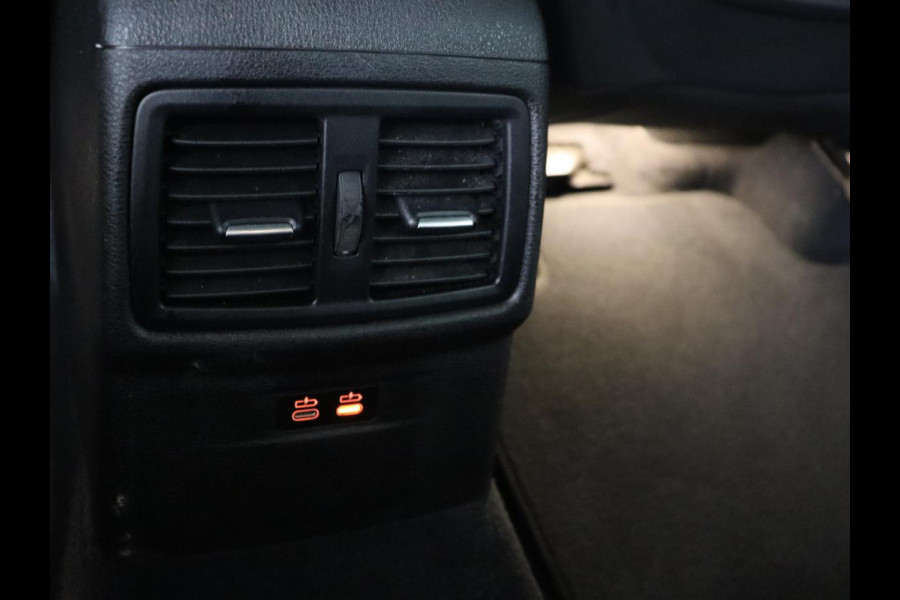 BMW X2 xDrive25e High Executive | Pano-Dak | Stoelverwarming | LED | Navigatie |