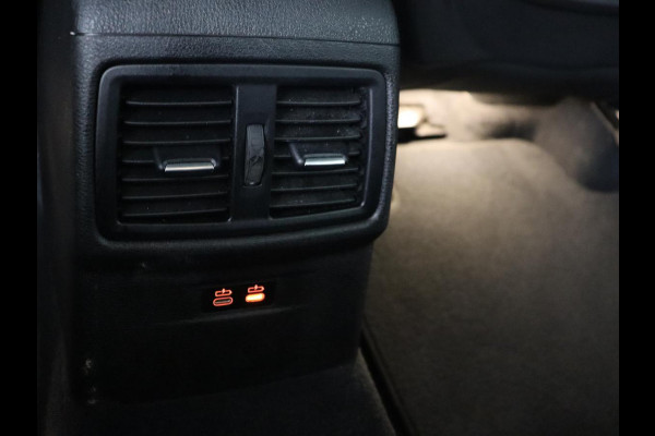 BMW X2 xDrive25e High Executive | Pano-Dak | Stoelverwarming | LED | Navigatie |