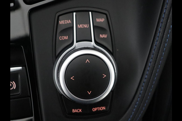 BMW X2 xDrive25e High Executive | Pano-Dak | Stoelverwarming | LED | Navigatie |