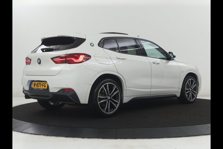 BMW X2 xDrive25e High Executive | Pano-Dak | Stoelverwarming | LED | Navigatie |