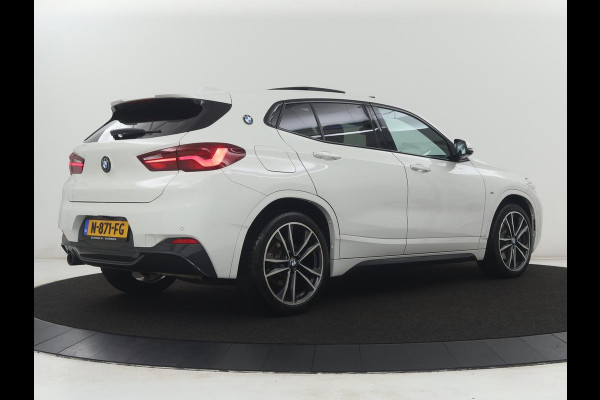 BMW X2 xDrive25e High Executive | Pano-Dak | Stoelverwarming | LED | Navigatie |