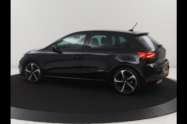 Seat Ibiza 1.0 EcoTSI FR Business Intense | Adaptive cruise | Camera | Carplay | Climate control | Stoelverwarming | Virtual dashboard | Full LED | Sfeerverlichting | Park assist |