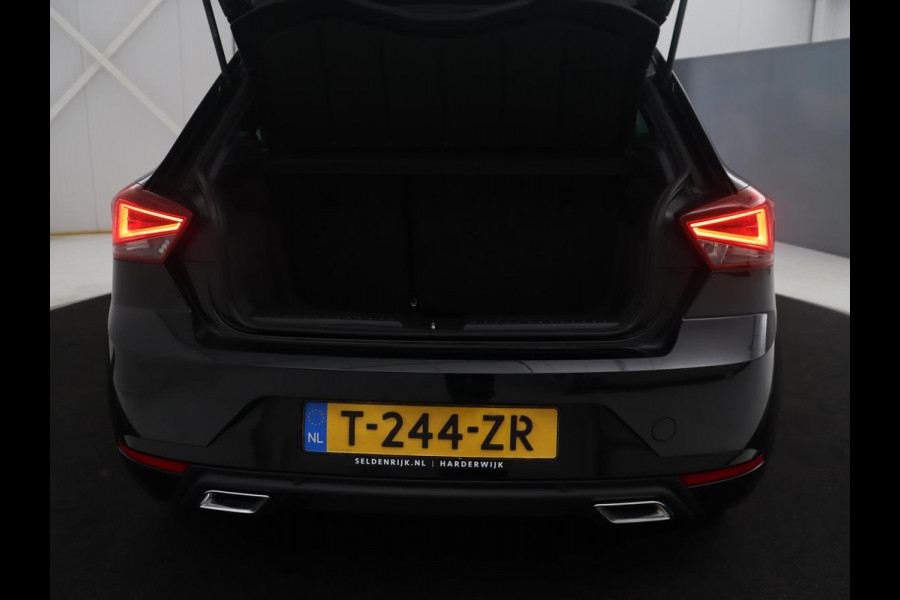 Seat Ibiza 1.0 EcoTSI FR Business Intense | Adaptive cruise | Camera | Carplay | Climate control | Stoelverwarming | Virtual dashboard | Full LED | Sfeerverlichting | Park assist |