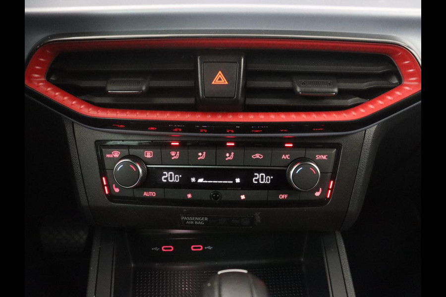 Seat Ibiza 1.0 EcoTSI FR Business Intense | Adaptive cruise | Camera | Carplay | Climate control | Stoelverwarming | Virtual dashboard | Full LED | Sfeerverlichting | Park assist |