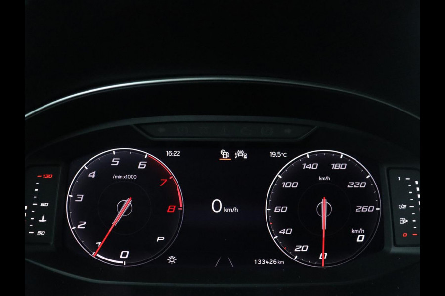 Seat Ibiza 1.0 EcoTSI FR Business Intense | Adaptive cruise | Camera | Carplay | Climate control | Stoelverwarming | Virtual dashboard | Full LED | Sfeerverlichting | Park assist |