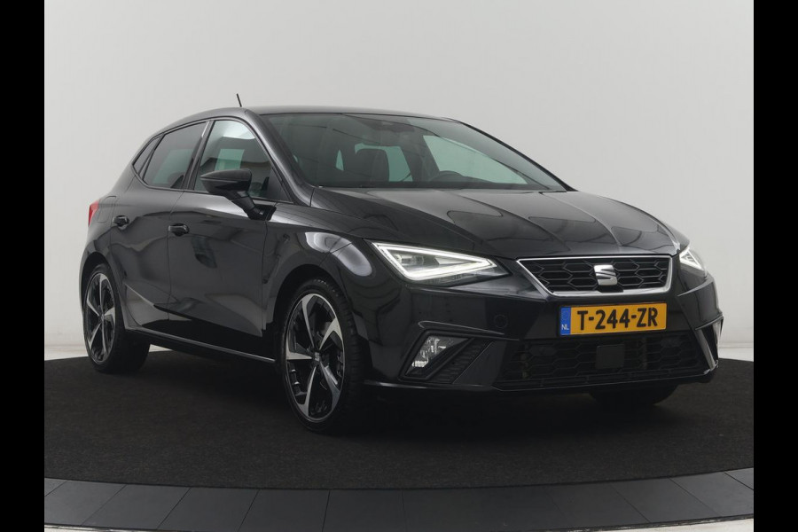Seat Ibiza 1.0 EcoTSI FR Business Intense | Adaptive cruise | Camera | Carplay | Climate control | Stoelverwarming | Virtual dashboard | Full LED | Sfeerverlichting | Park assist |