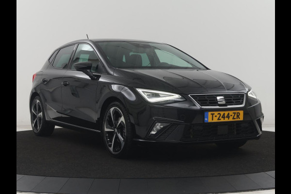 Seat Ibiza 1.0 EcoTSI FR Business Intense | Adaptive cruise | Camera | Carplay | Climate control | Stoelverwarming | Virtual dashboard | Full LED | Sfeerverlichting | Park assist |