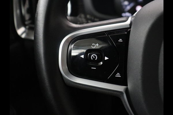 Volvo S60 2.0 Recharge T8 AWD R-Design | SOH 95,6% | 360 Camera | Trekhaak | Navigatie | Apple Carplay | Stoelverwarming | Harman/Kardon | Stoel- en stuurverwarming