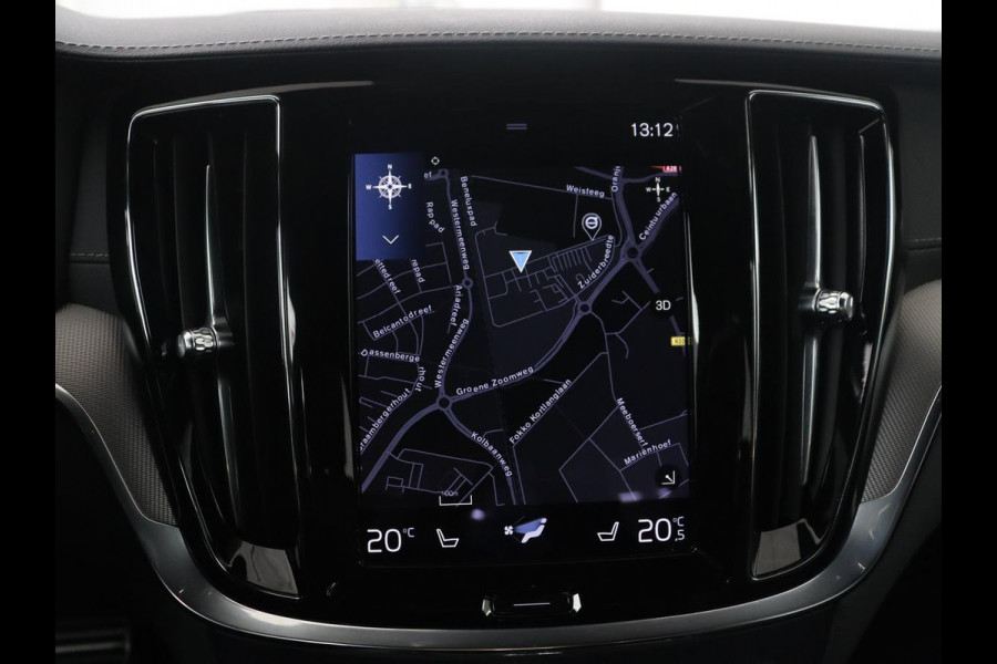Volvo S60 2.0 Recharge T8 AWD R-Design | SOH 95,6% | 360 Camera | Trekhaak | Navigatie | Apple Carplay | Stoelverwarming | Harman/Kardon | Stoel- en stuurverwarming