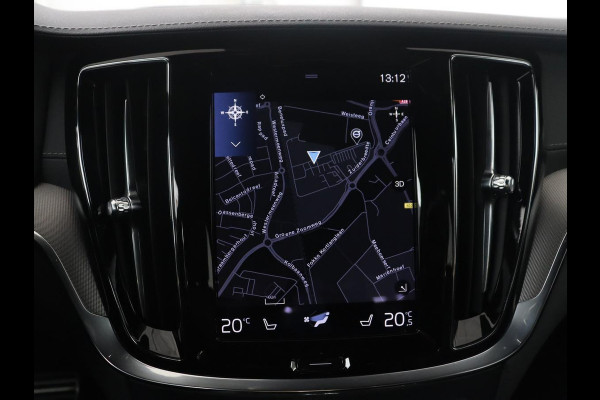 Volvo S60 2.0 Recharge T8 AWD R-Design | SOH 95,6% | 360 Camera | Trekhaak | Navigatie | Apple Carplay | Stoelverwarming | Harman/Kardon | Stoel- en stuurverwarming