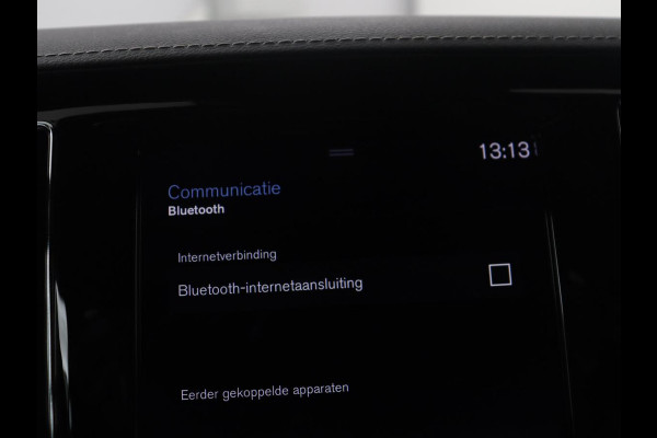 Volvo S60 2.0 Recharge T8 AWD R-Design | SOH 95,6% | 360 Camera | Trekhaak | Navigatie | Apple Carplay | Stoelverwarming | Harman/Kardon | Stoel- en stuurverwarming