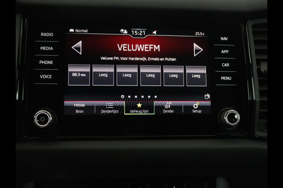 Škoda Kodiaq 1.5 TSI Sportline Business | Leder/alcantara | Memory | Stuur/stoelverwarming | Carplay | Sfeerverlichting | Camera | Park assist | Climate control |