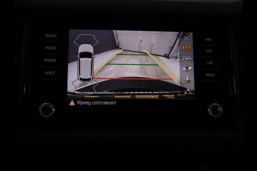 Škoda Kodiaq 1.5 TSI Sportline Business | Leder/alcantara | Memory | Stuur/stoelverwarming | Carplay | Sfeerverlichting | Camera | Park assist | Climate control |