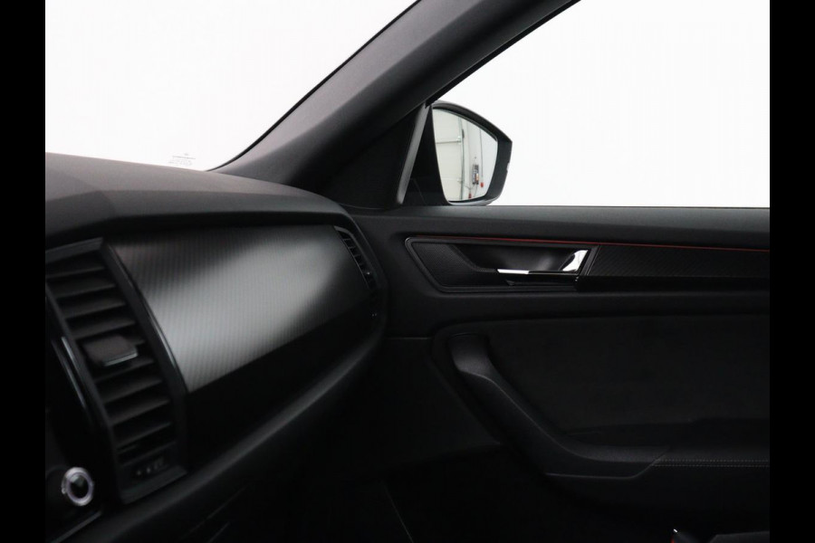 Škoda Kodiaq 1.5 TSI Sportline Business | Leder/alcantara | Memory | Stuur/stoelverwarming | Carplay | Sfeerverlichting | Camera | Park assist | Climate control |