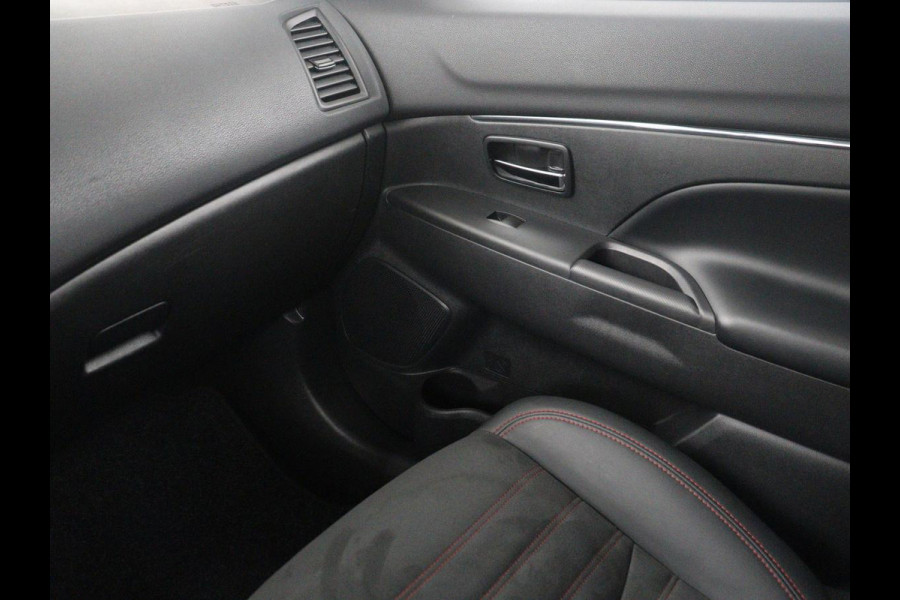 Mitsubishi ASX 1.6 CLEARTEC INTENSE | Trekhaak | Leder/alcantara | Stoelverwarming | Carplay | Camera | Climate control | Cruise control | Keyless |