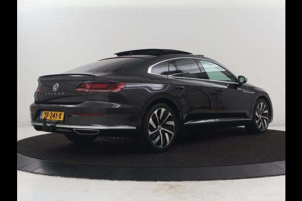 Volkswagen Arteon 1.5 TSI Business R | Panoramadak | Leder/alcantara | Stoelverwarming | Adaptive cruise | Carplay | Sfeerverlichting | Camera | Park assist | Trekhaak