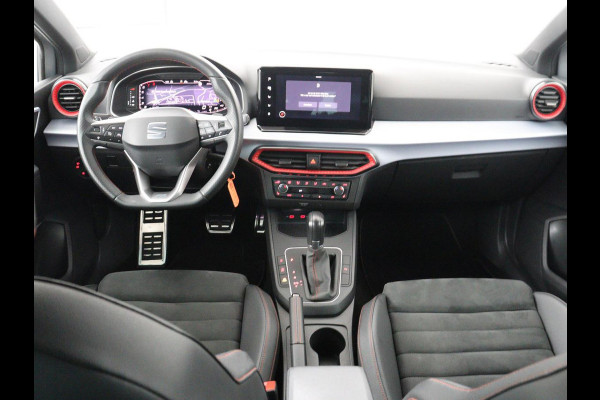 Seat Ibiza 1.0 EcoTSI FR Business Intense | Leder/alcantara | Adaptive cruise | Stoelverwarming | Carplay | Camera | Park assist | Climate control | Virtueel dashboard | 17" velgen