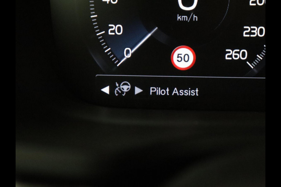 Volvo V60 2.0 T8 Recharge AWD Inscription | SOH 82% | Trekhaak | 360 camera | Leder | Stuur/stoelverwarming | Memory | Adaptive cruise | Full LED |
