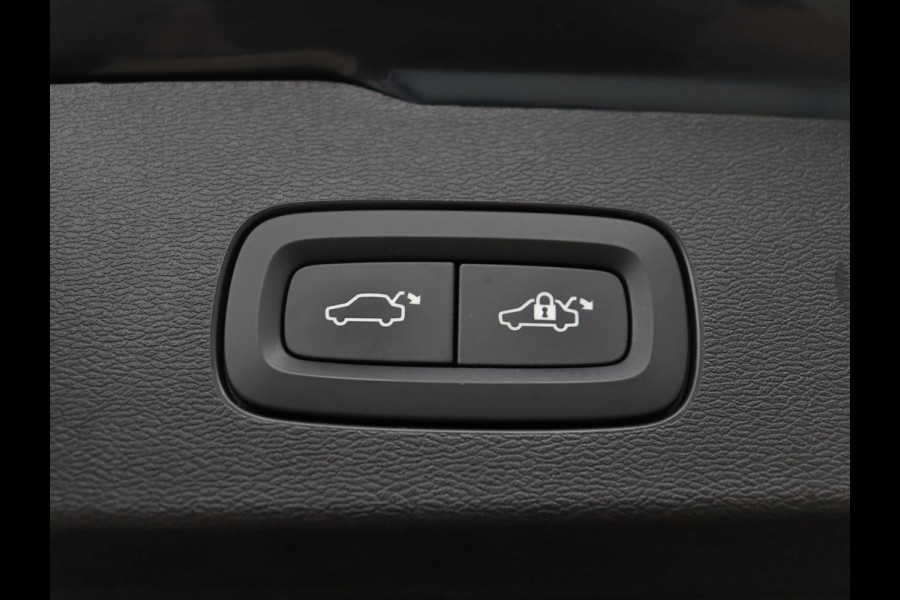 Volvo V60 2.0 T8 Recharge AWD Inscription | SOH 82% | Trekhaak | 360 camera | Leder | Stuur/stoelverwarming | Memory | Adaptive cruise | Full LED |