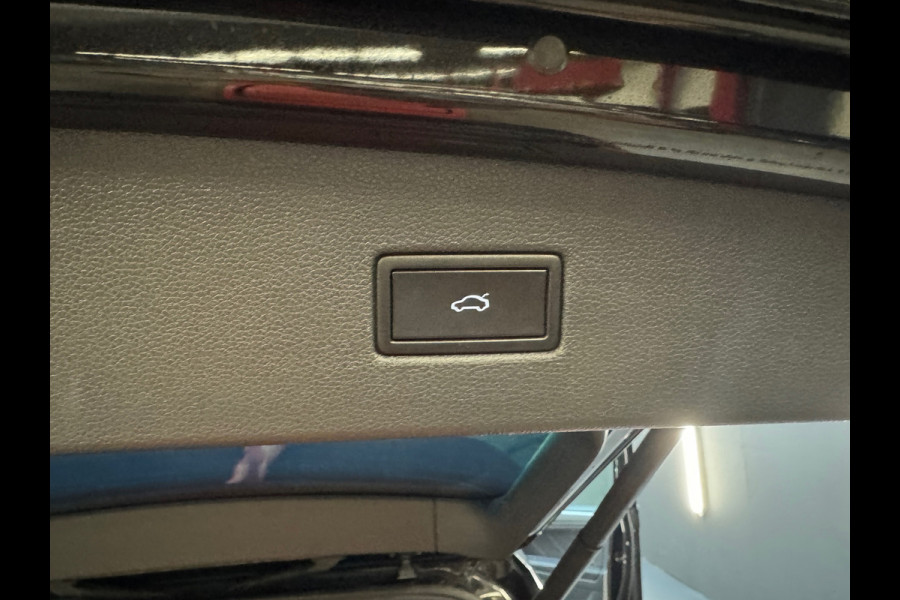 Volkswagen Tiguan 1.5 TSI R Line Pano|Keyless|Sfeer|360Camera