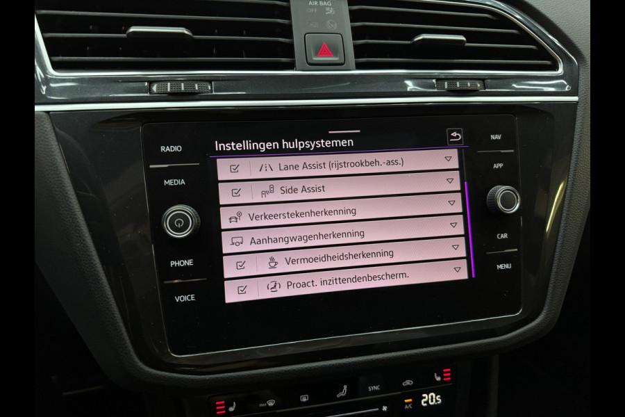 Volkswagen Tiguan 1.5 TSI R Line Pano|Keyless|Sfeer|360Camera