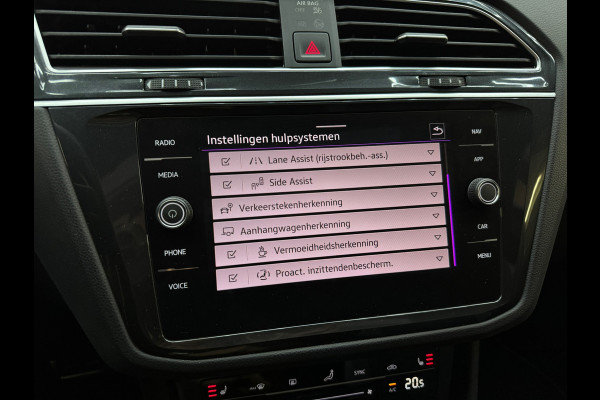 Volkswagen Tiguan 1.5 TSI R Line Pano|Keyless|Sfeer|360Camera