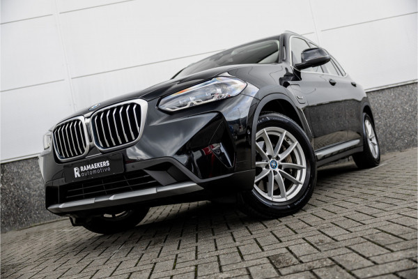 BMW X3 xDrive30e SOH 99% / LED / Camera / All-Season / Carplay /