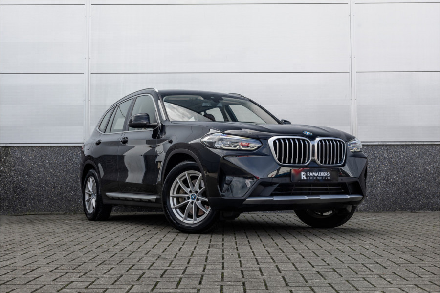 BMW X3 xDrive30e SOH 99% / LED / Camera / All-Season / Carplay /