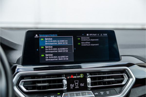 BMW X3 xDrive30e SOH 99% / LED / Camera / All-Season / Carplay /