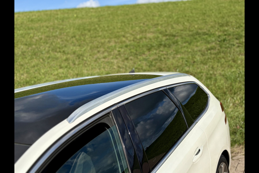 Peugeot 308 SW 1.2 PureTech GT-line Panoramadak | PDC V&A | Camera A | Apple CarPlay / Android Auto | Keyless