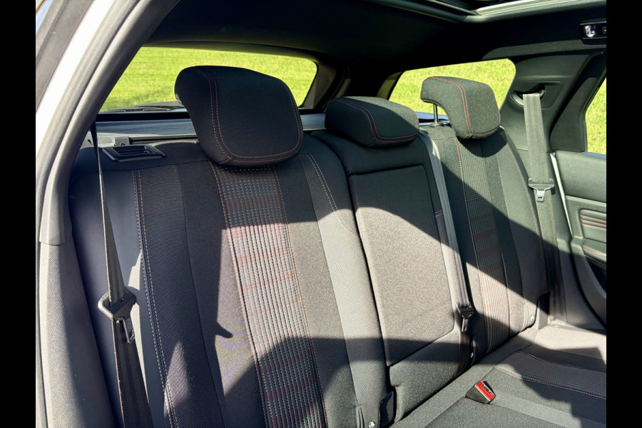 Peugeot 308 SW 1.2 PureTech GT-line Panoramadak | PDC V&A | Camera A | Apple CarPlay / Android Auto | Keyless
